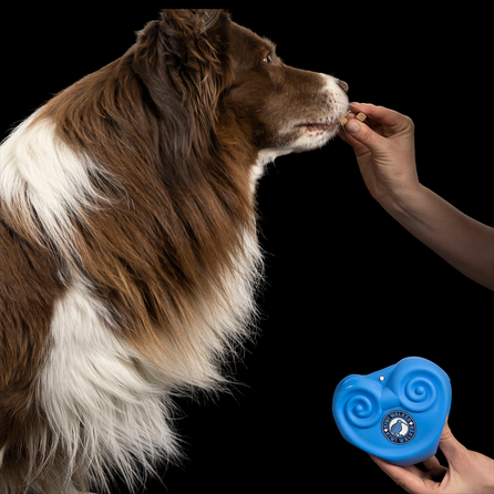 KIWI WALKER Zils, Silikona kārumu somiņa, 1 gab.