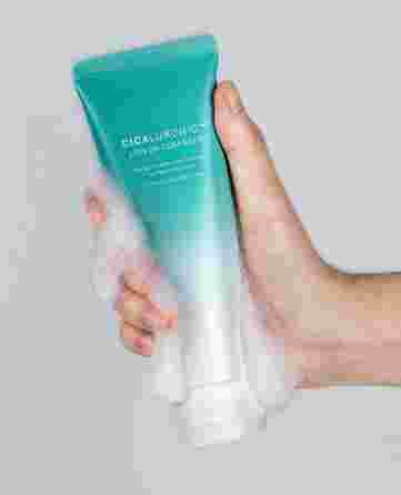 MIZON Cicaluronic Low Ph attīrošas putas, 120 ml