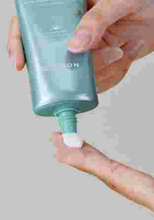 MIZON Cicaluronic Nonnano Sunblock SPF50+ Pa+++ saules aizsarglīdzeklis, 50 ml
