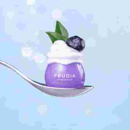 FRUDIA Blueberry Hydrating Intensive Mini sejas krēms, 10 g