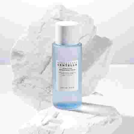 SKIN1004 Madagascar Centella Hyalu-Cica Brightening toniks, 210 ml